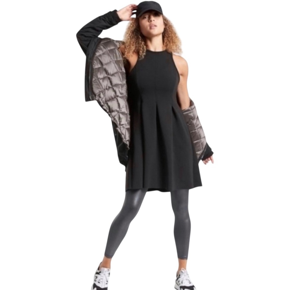 Athleta En Route Scuba Dress Black